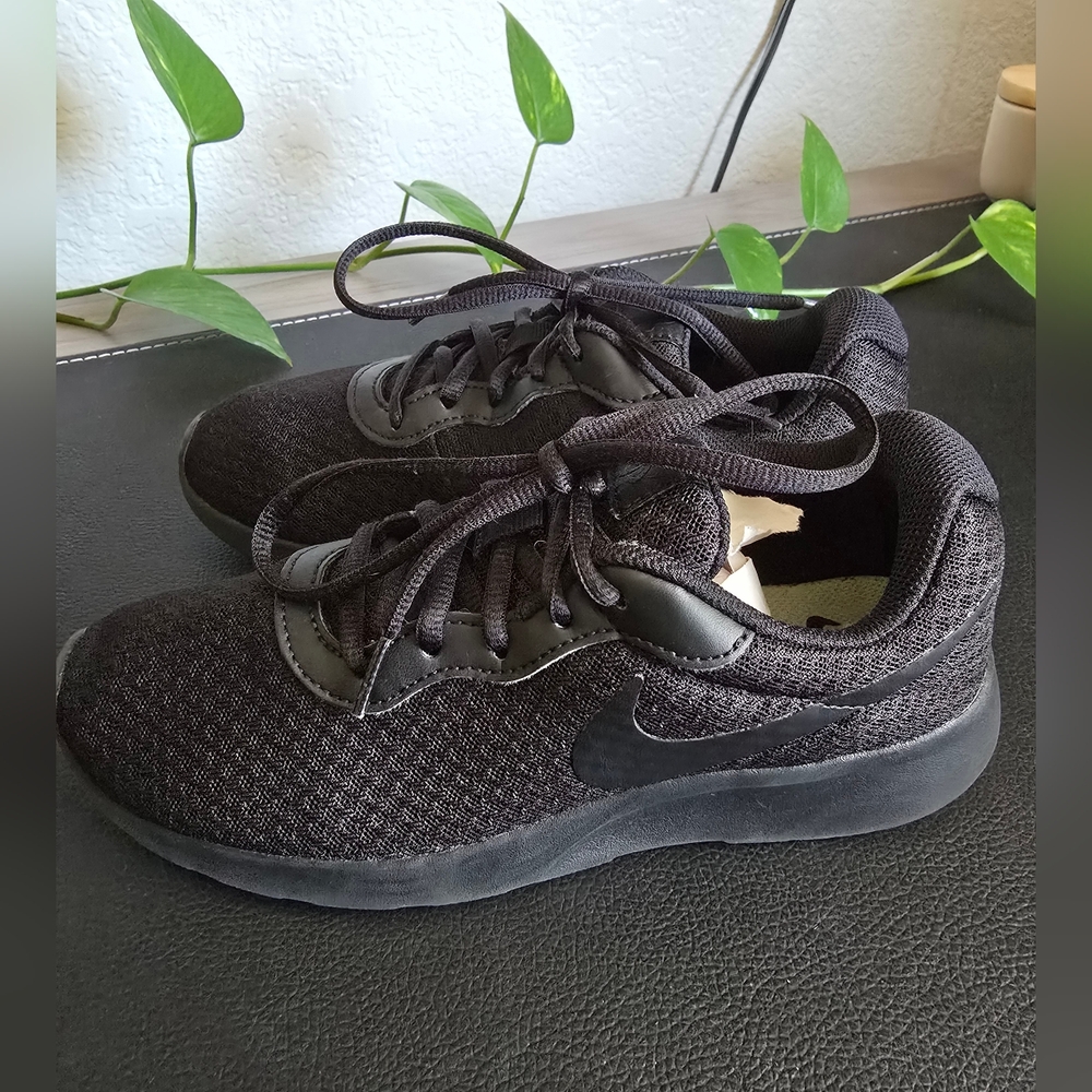 Nike Womens Sneakers